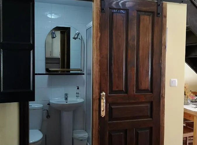 Mayorazgo De Altamira Mila * Santillana del Mar