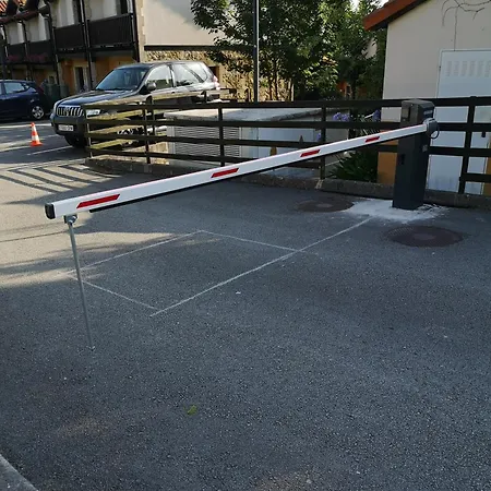 Mayorazgo De Altamira Mila * Σαντιγιάνα ντελ Μαρ