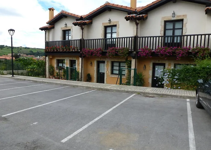 Mayorazgo De Altamira Mila * سانتيانا ذيل مار